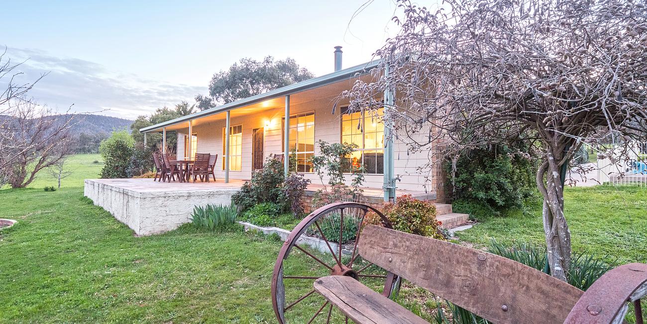 Hillview Halls on Falls Homestead Farm for Rent in Strath Creek