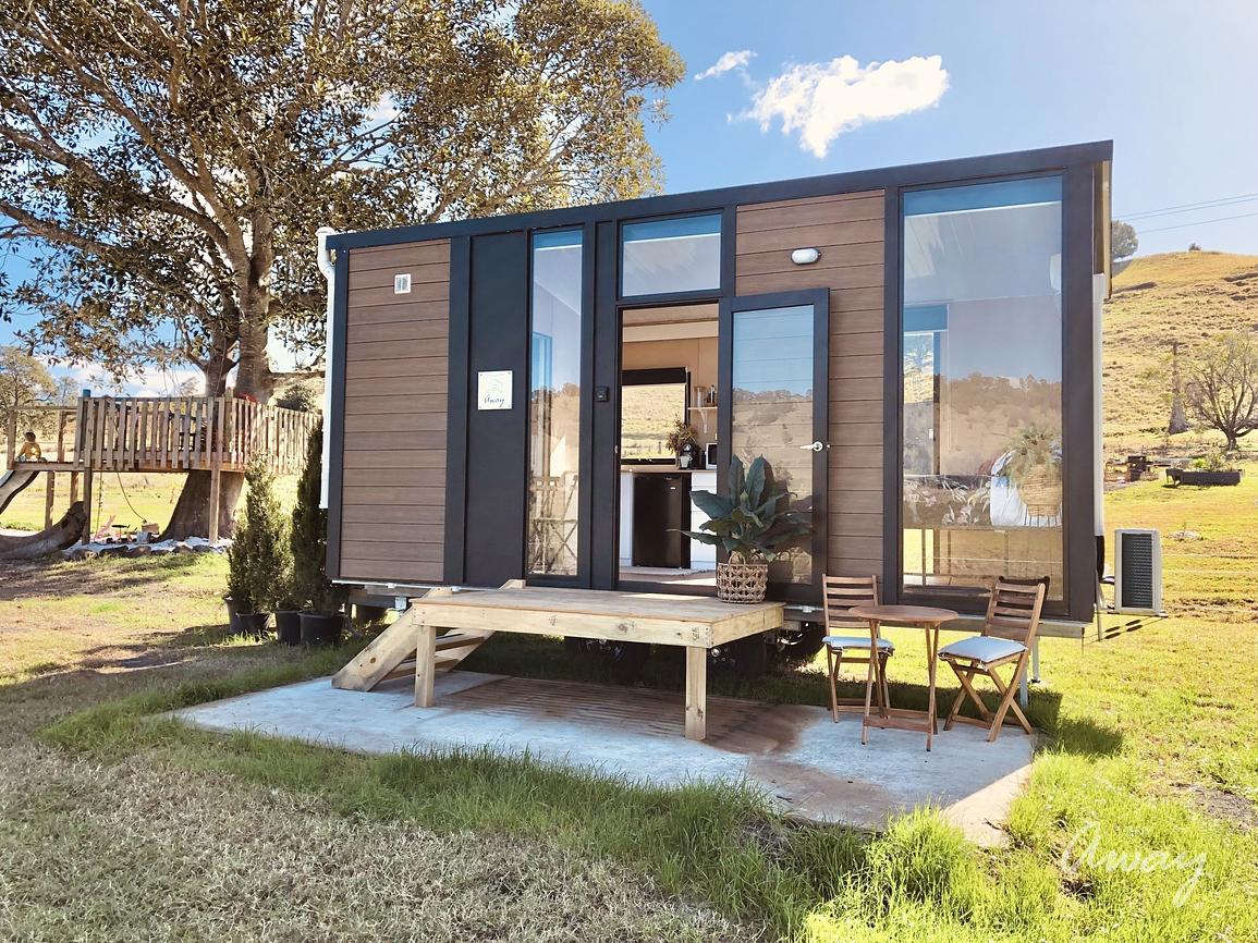 On The Rocks Tiny house for Rent in Rock Valley, Sydney, NSW, AU