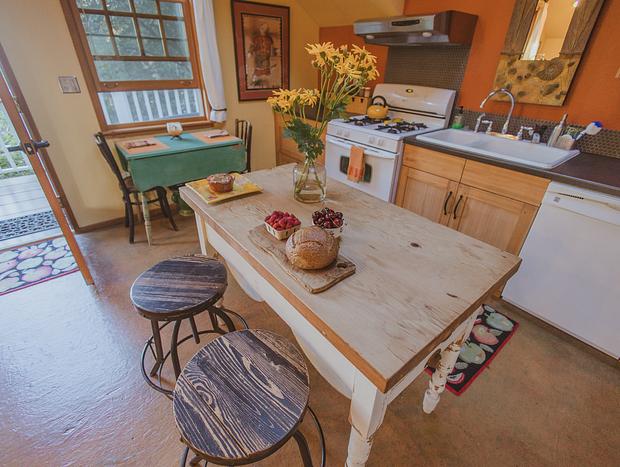 Photo 6 for Artist's Studio on Bainbridge Island
