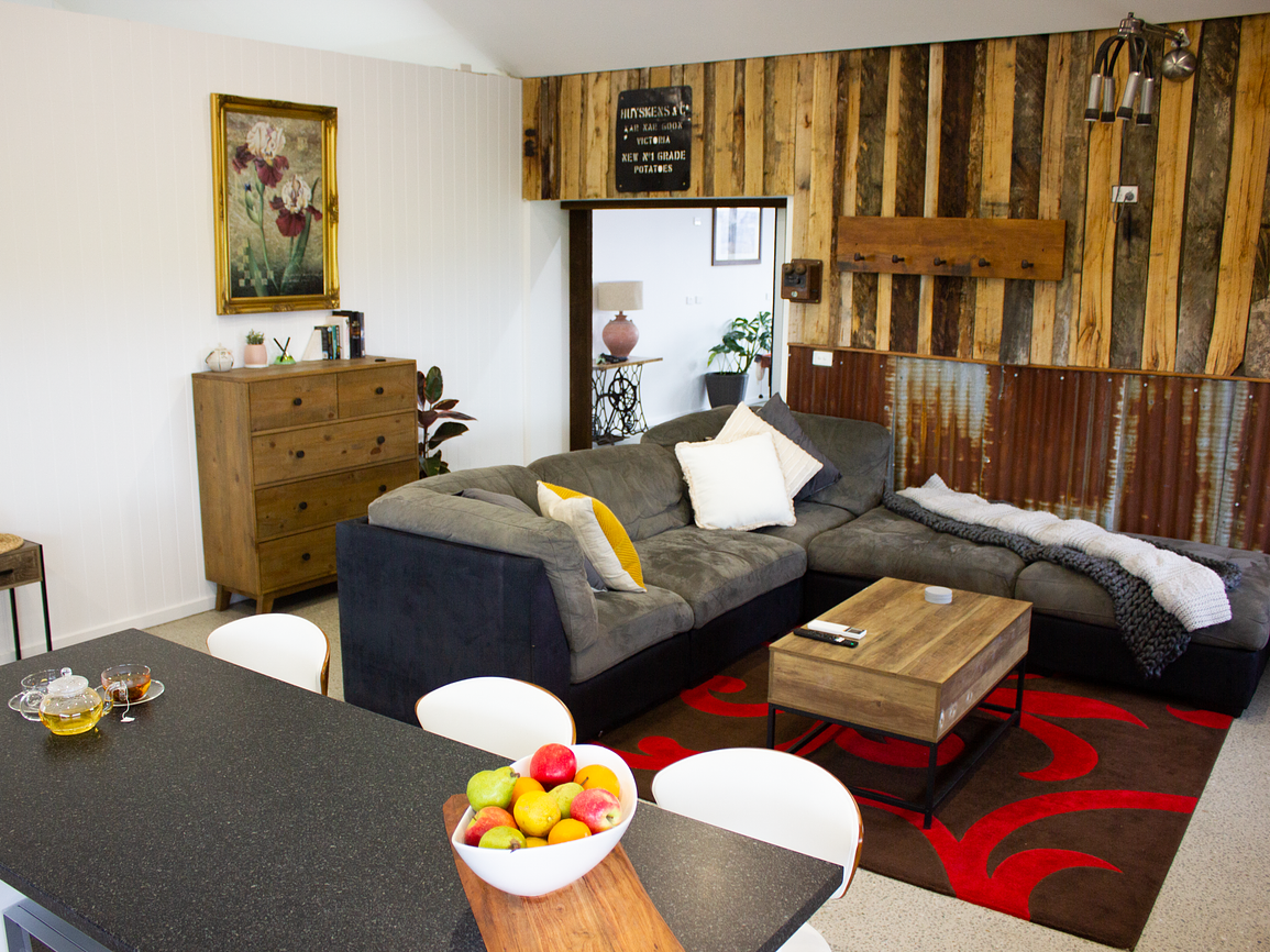 The Farm Rustic Retreat Farm for Rent in Pakenham South, Gippsland