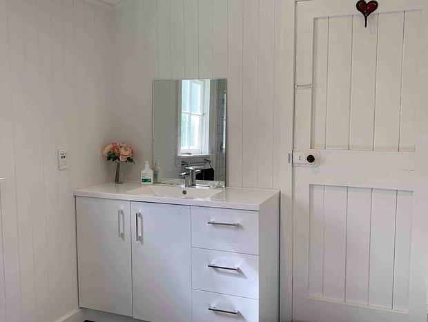 Photo 18 for Paratu Farm Cottage In A Quiet Rural Setting