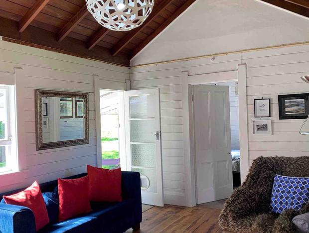 Photo 8 for Paratu Farm Cottage In A Quiet Rural Setting