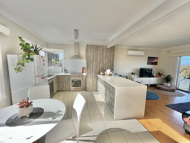 Photo 5 for Saltwater Haven - 300m to Beach - Pet Friendly - Free Wifi