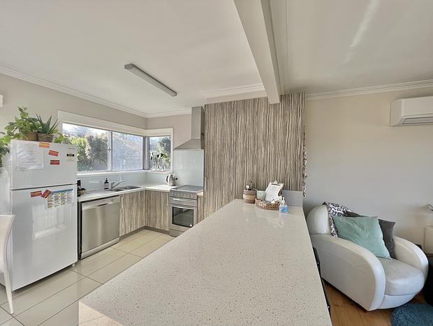 Photo 7 for Saltwater Haven - 300m to Beach - Pet Friendly - Free Wifi