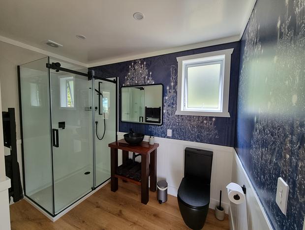 Photo 14 for Red Rock Cottage, beachfront luxury