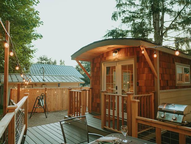 Photo 8 for Cozy Creekside Cottage Escape