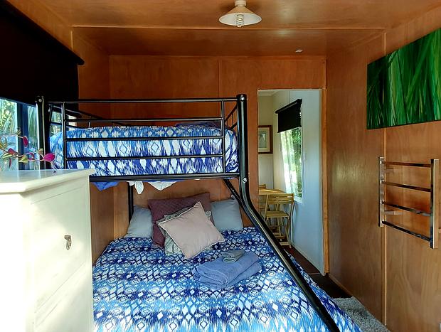 Photo 10 for Pahoia Beachstay - The Ducks Nest