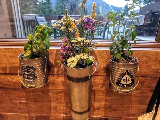 Photo 9 for Pet-friendly Govy Mountain Chalet