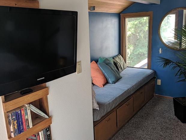 Photo 18 for Pet-friendly Govy Mountain Chalet