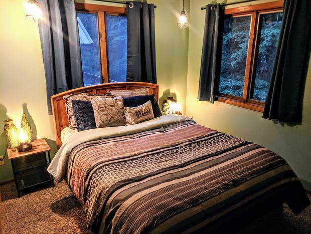 Photo 21 for Pet-friendly Govy Mountain Chalet