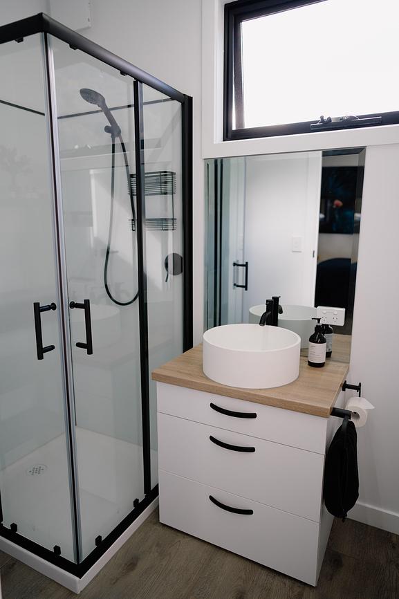 A closer look at Penthouse View Off-Grid Apartments In Island Locations