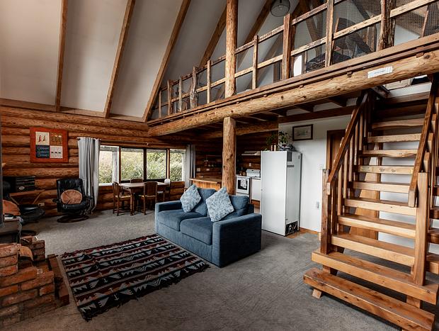 Photo 3 for A Peaceful Rustic Country Log Cabin