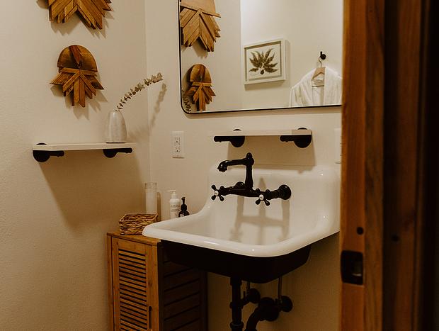 Photo 8 for Charming Dog-friendly Cabin With Cedar Hot Tub