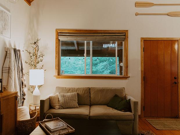 Photo 19 for Charming Dog-friendly Cabin With Cedar Hot Tub