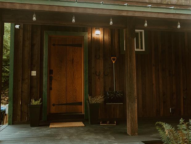 Photo 20 for Charming Dog-friendly Cabin With Cedar Hot Tub