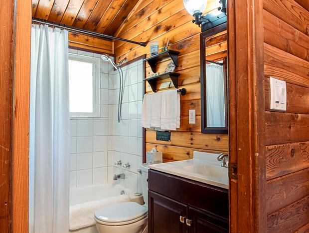 Photo 6 for Cozy & Secluded Home Away from Home