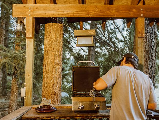 Photo 6 for Woodsy Treehouse Adventure