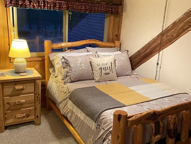 Photo 43 for Beautiful Log Home Outside of Sisters