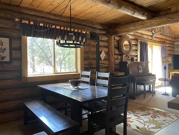 Photo 39 for Beautiful Log Home Outside of Sisters