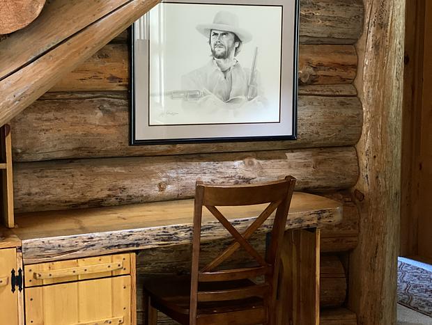 Photo 47 for Beautiful Log Home Outside of Sisters