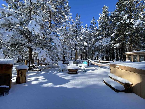 Photo 9 for Beautiful Log Home Outside of Sisters