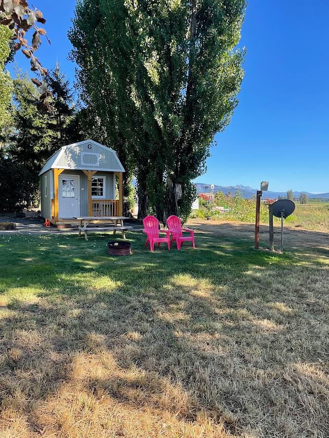 The Simple Life in A Tiny Barn Cabin Cabin for Rent in Lynden, Wa