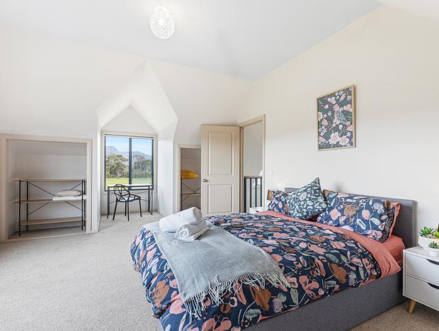 Photo 9 for Morningside Farm House With Mountain Views