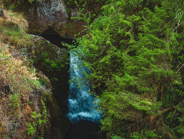 Photo 3 for Deschutes Falls