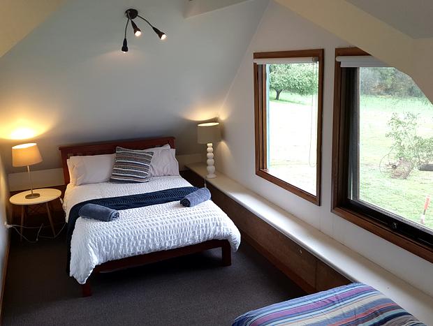 Photo 9 for Woodside Country Retreat