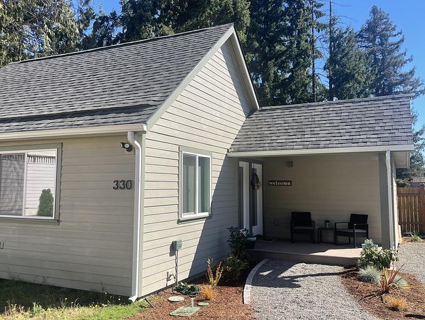 Photo 6 for The Silverton Getaway Cottage - Modern Oregon Charm