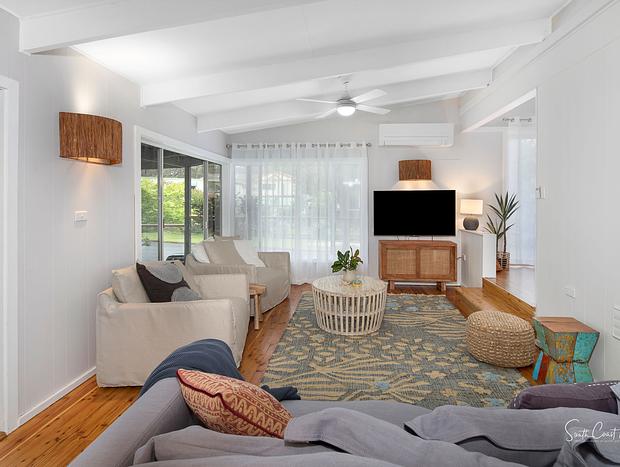 Photo 4 for Burroo Beach House - End of Summer Deals!