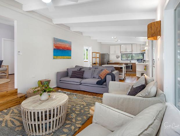 Photo 7 for Burroo Beach House - End of Summer Deals!