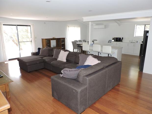 Photo 4 for Paradise On The Boulevard - 90 Mile Beach Holiday Home