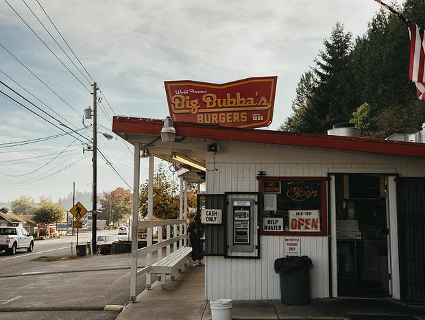 Photo 1 for Big Onion Rings at Bubbas