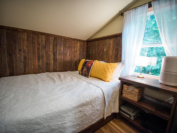 Photo 9 for Rejuvenate and Reconnect in a Tranquil Cabin