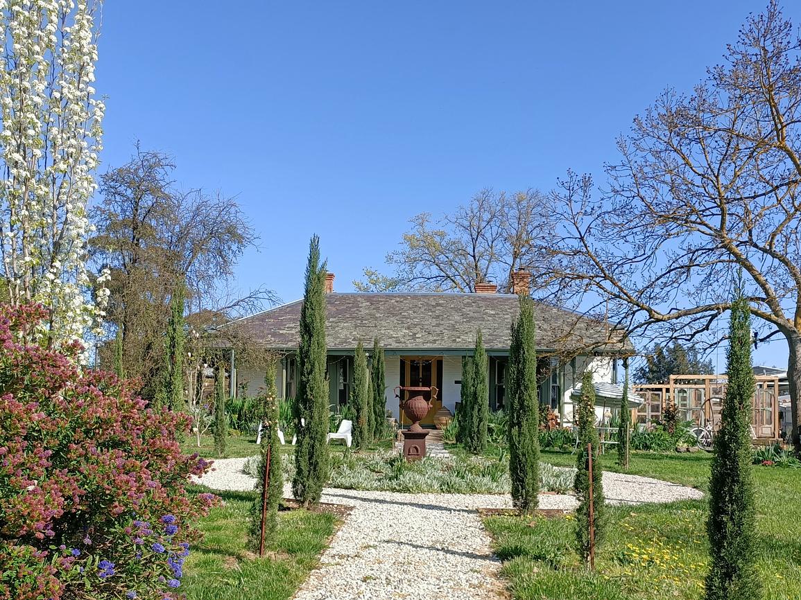 The Vicarage At Clunes Luxury house for Rent in Clunes, Goldfields