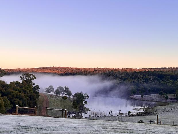 Photo 18 for Mingara Park Cottage