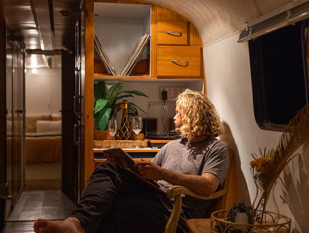 Photo 4 for Woodstock Dreamers Bus