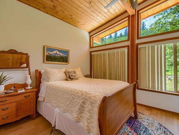 Photo 33 for Angels Rest B&B and Lavender Farm on the Washougal River