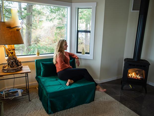 Photo 4 for An Orcas Island Waterfront Cottage