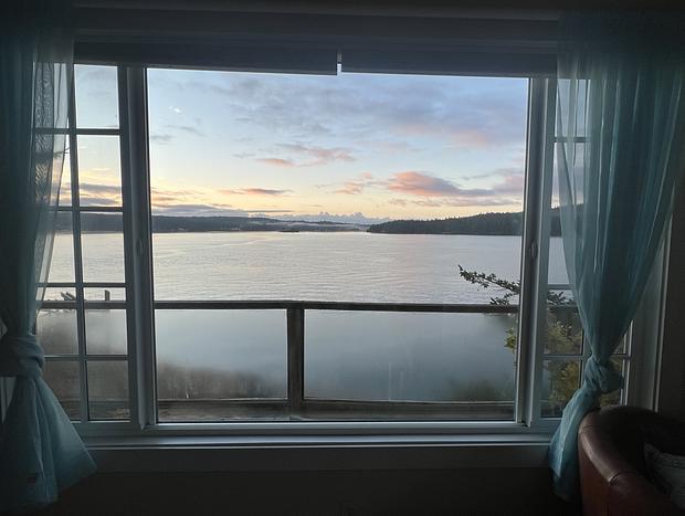 Photo 12 for An Orcas Island Waterfront Cottage