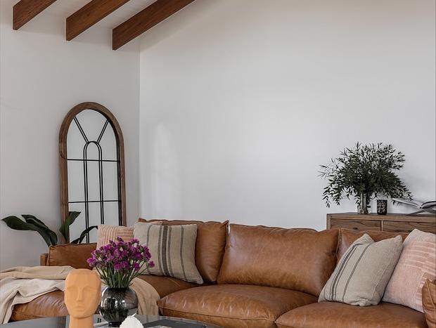 Photo 17 for Blackbutt House - Luxe Retreat With Pool