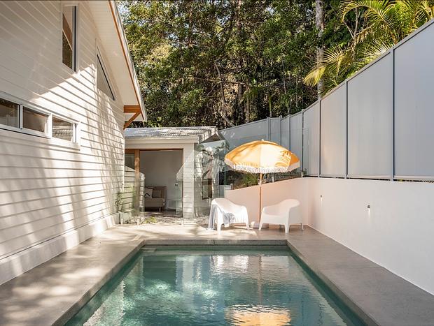 Photo 24 for Blackbutt House - Luxe Retreat With Pool