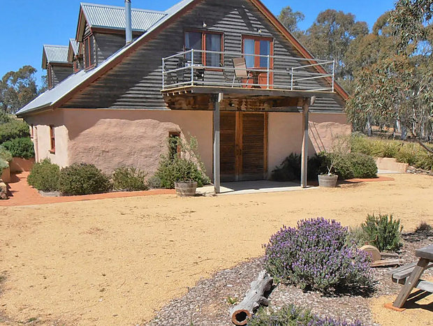 Photo 4 for Yarralaw Springs Vine Loft