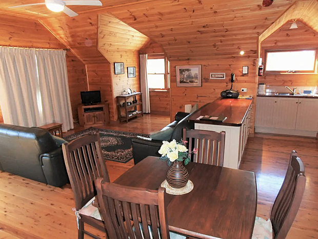 Photo 6 for Yarralaw Springs Vine Loft