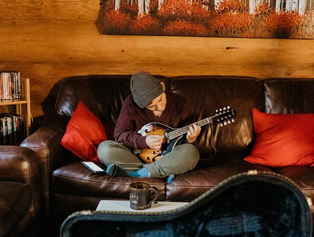 Photo 4 for Cozy Snowy Escape to Snowline