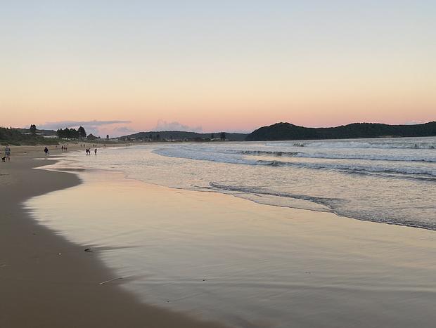 Photo 21 for Ocean Beach cottage@ Umina beach a coastal escape