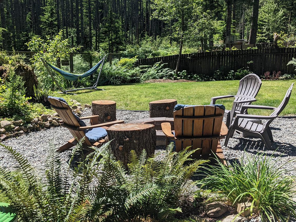 Serene Wilderness Rim GetAway XL Cabin for Rent in North Bend