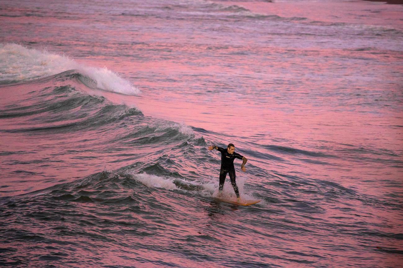 Surfing at your doorstep Riparide