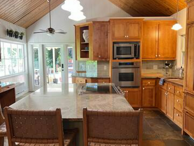 Photo 33 for Wine Country Retreat - 3 bedroom, sleeps 12